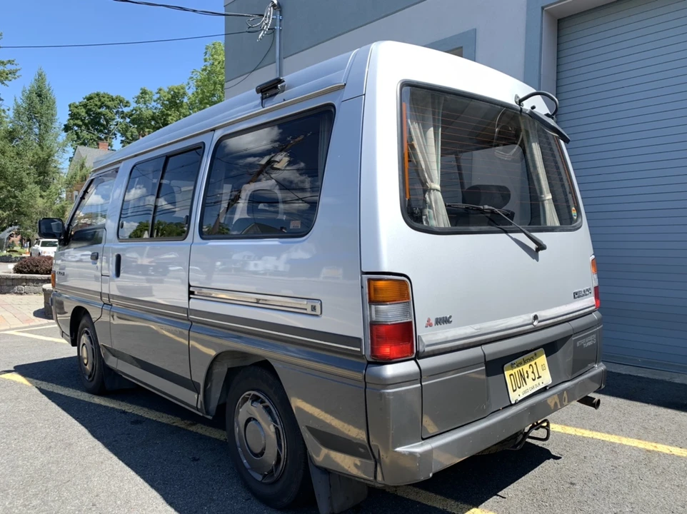 1989 Mitsubishi Delica 3rd Gen - Image 11 of 31