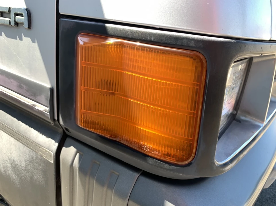 1989 Mitsubishi Delica 3rd Gen - Image 16 of 31