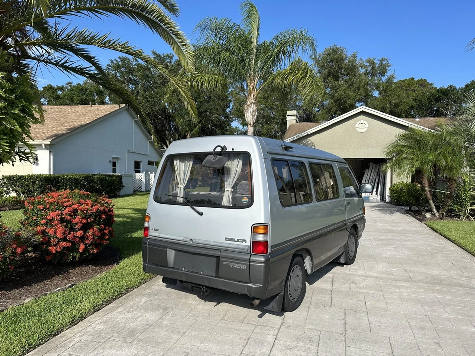 1989 Mitsubishi Delica 3rd Gen - Image 6 of 31