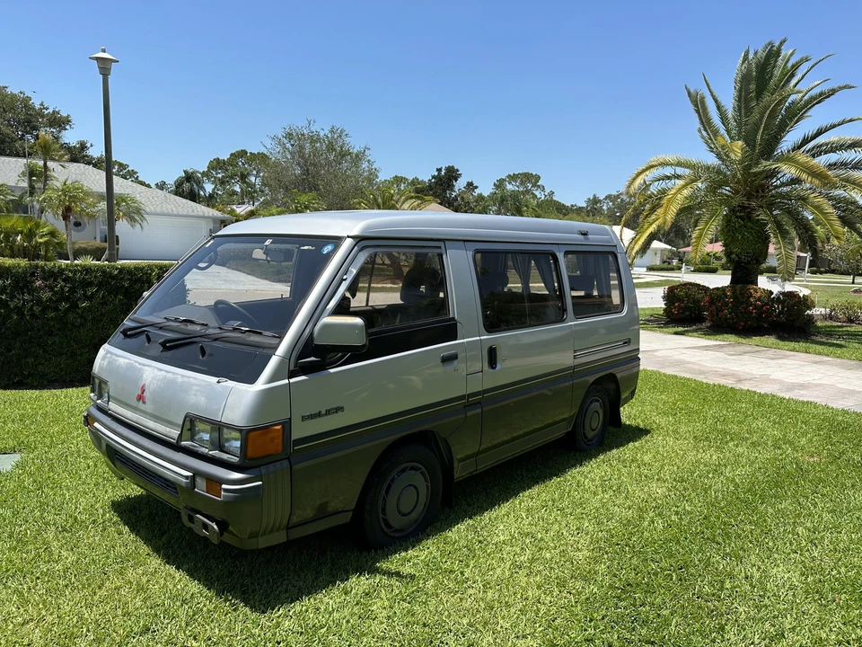 1989 Mitsubishi Delica 3rd Gen - Image 3 of 31