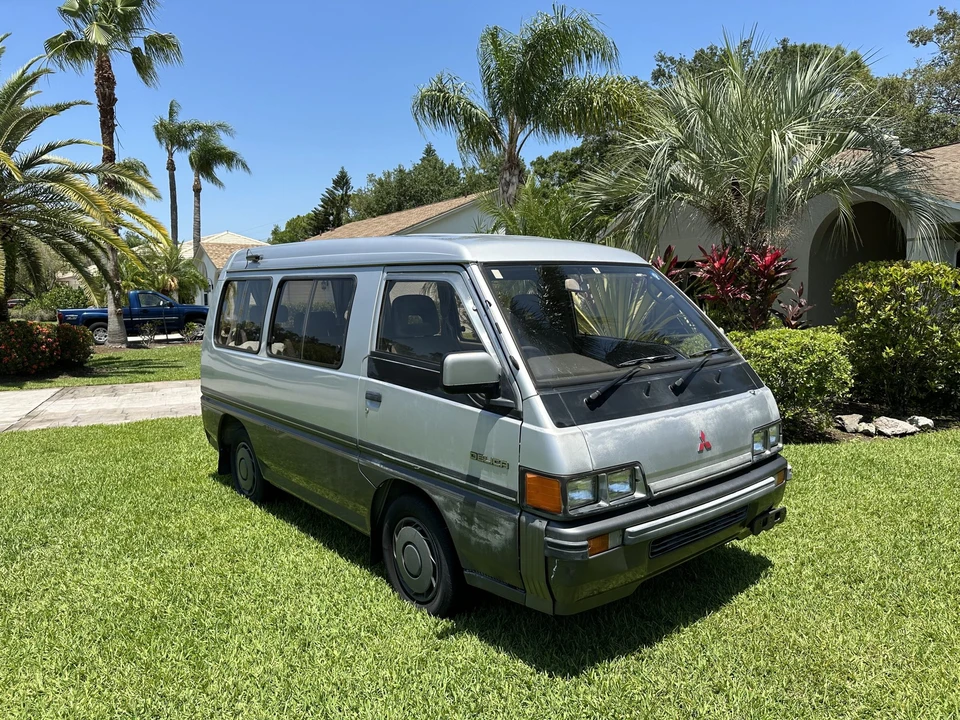 1989 Mitsubishi Delica 3rd Gen - Image 8 of 31