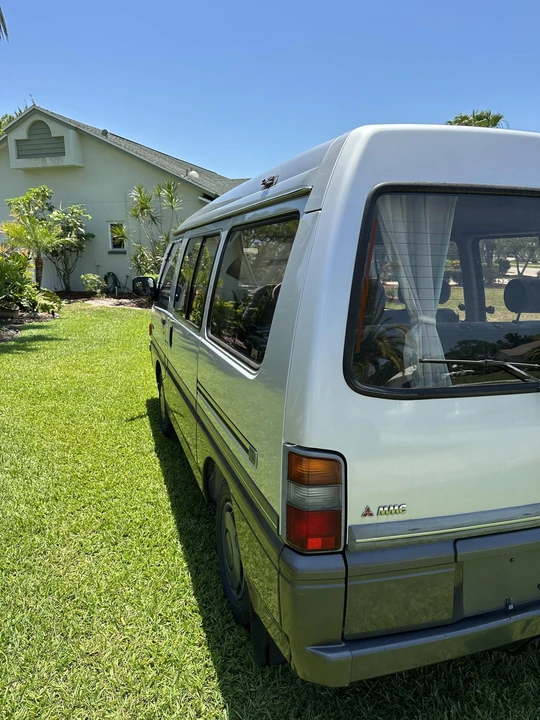 1989 Mitsubishi Delica 3rd Gen - Image 14 of 31