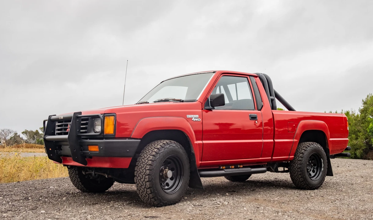 1989 Mitsubishi Triton 2nd Gen - Image 7 of 31