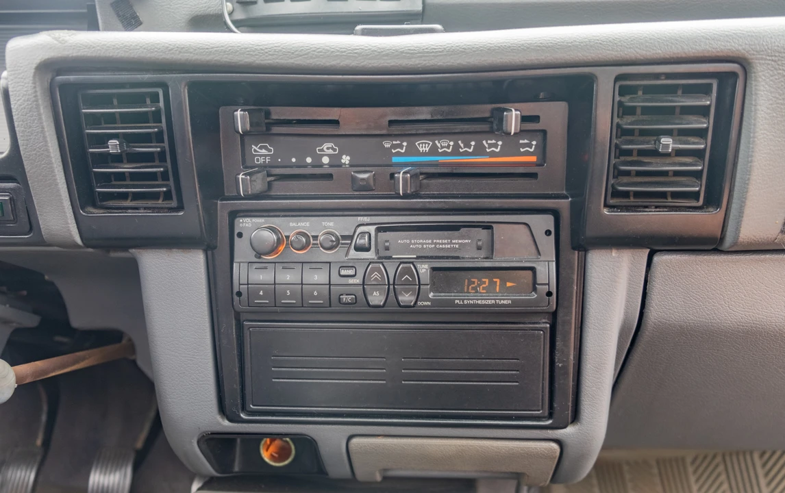 1989 Mitsubishi Triton 2nd Gen - Image 28 of 31