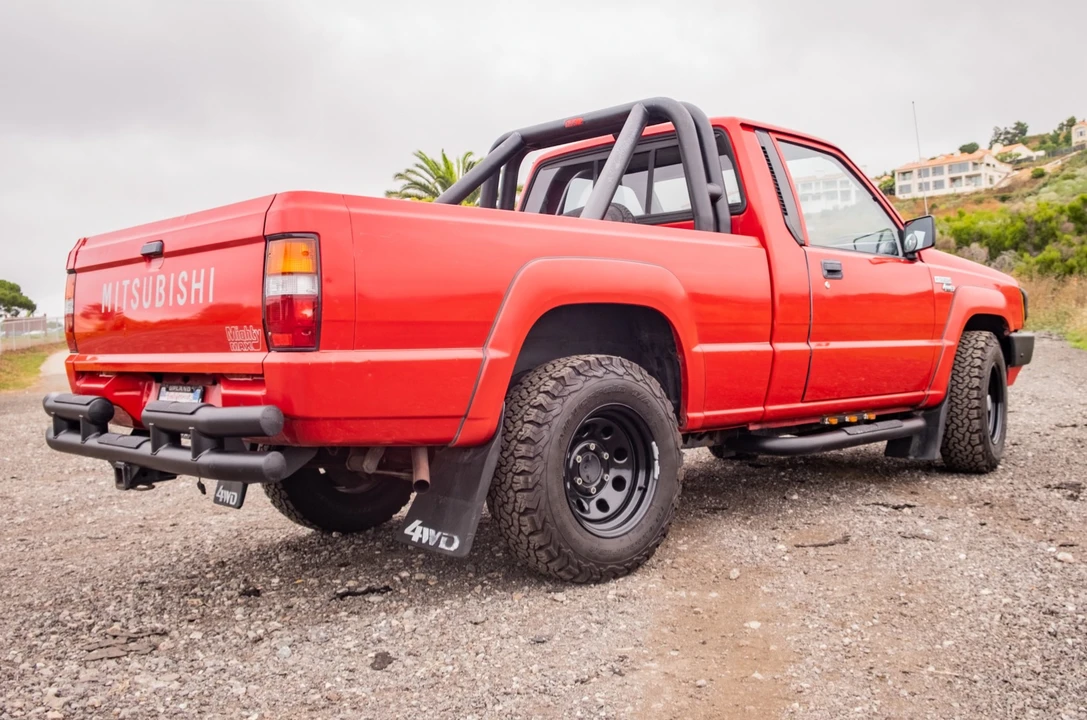 1989 Mitsubishi Triton 2nd Gen - Image 11 of 31