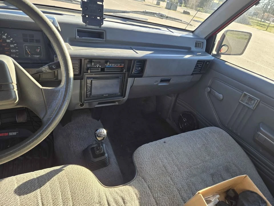 1989 Mitsubishi Triton 2nd Gen - Image 13 of 19