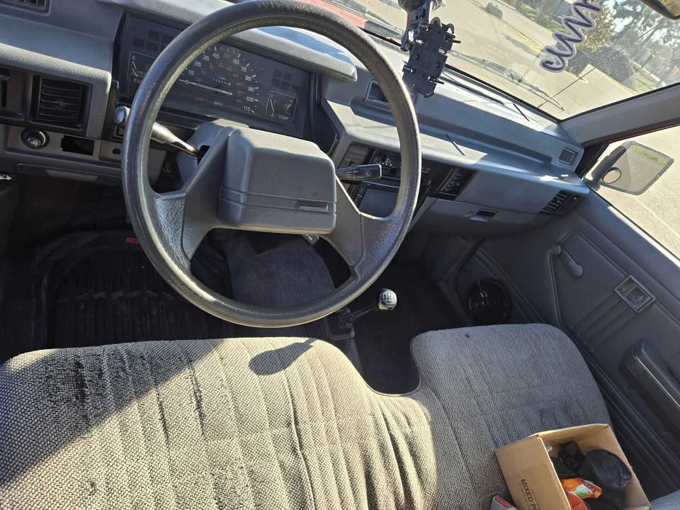 1989 Mitsubishi Triton 2nd Gen - Image 12 of 19