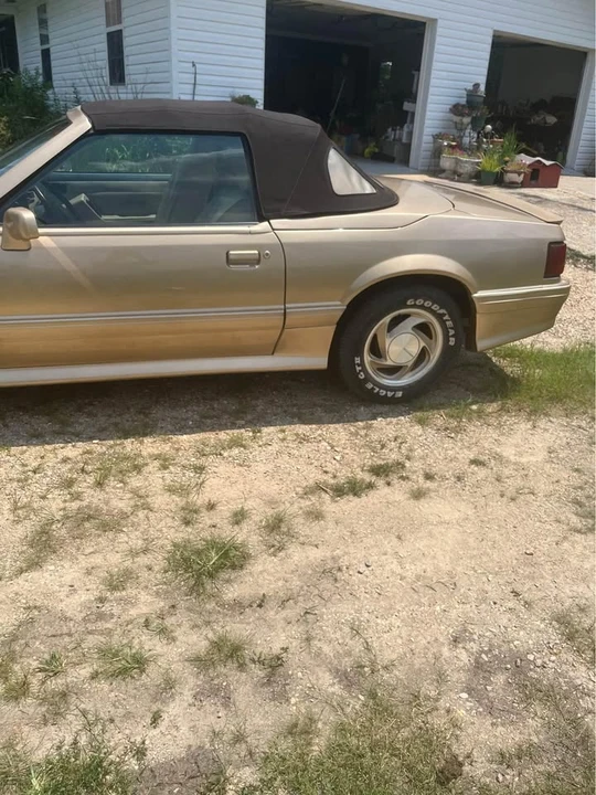 1989 Ford Mustang 3rd Gen - Image 5 of 9