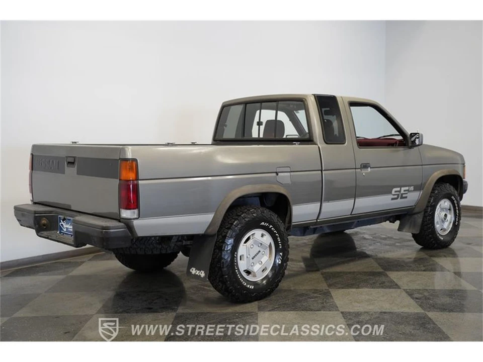1989 Nissan Frontier - Image 13 of 31