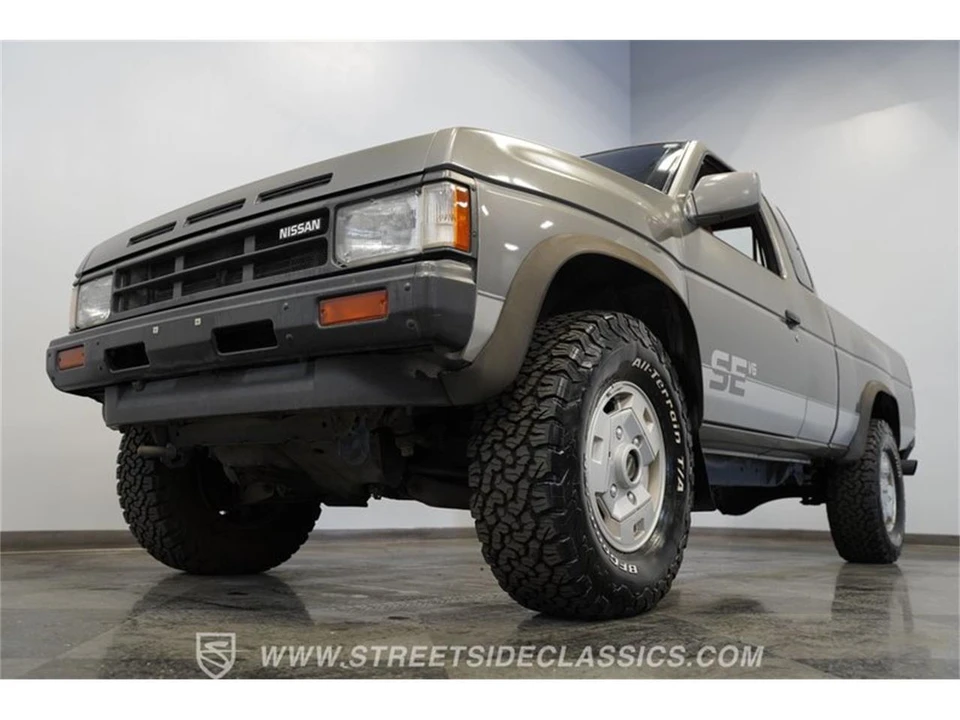 1989 Nissan Frontier - Image 21 of 31