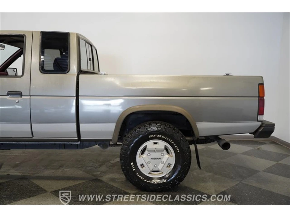 1989 Nissan Frontier - Image 25 of 31