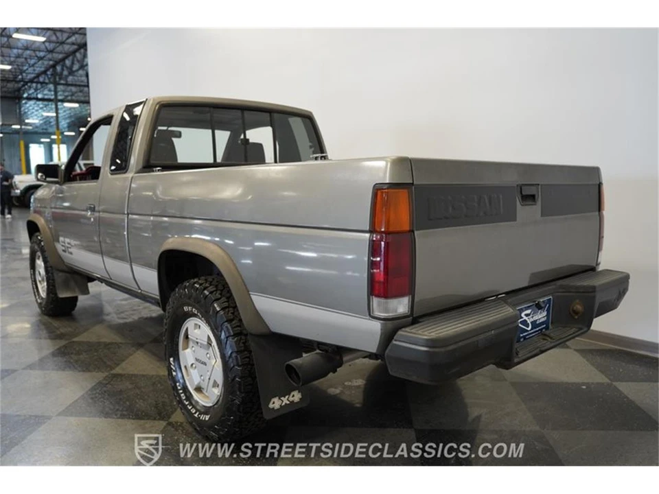 1989 Nissan Frontier - Image 10 of 31