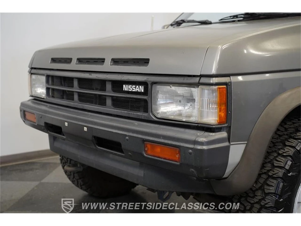 1989 Nissan Frontier - Image 22 of 31