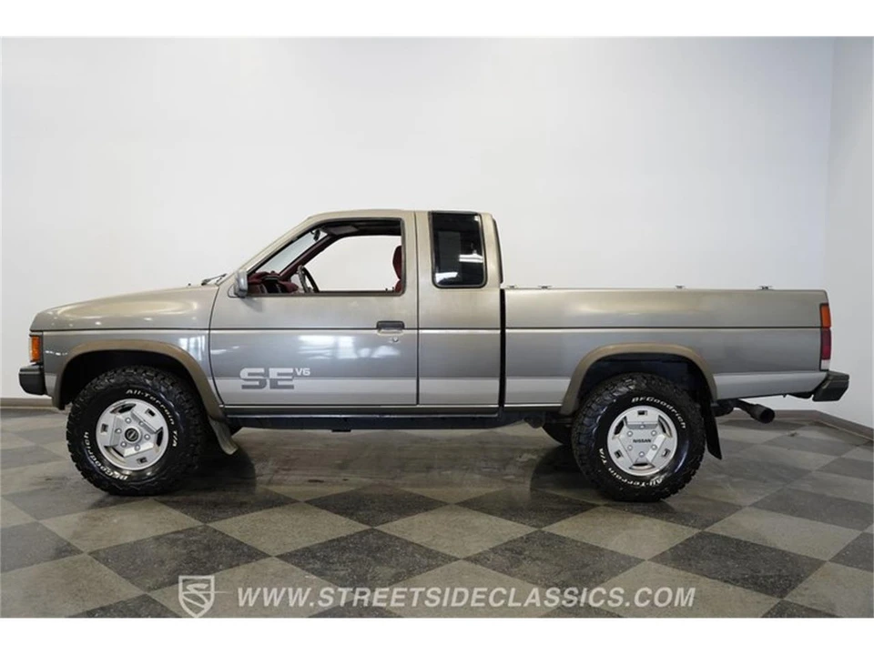 1989 Nissan Frontier - Image 2 of 31