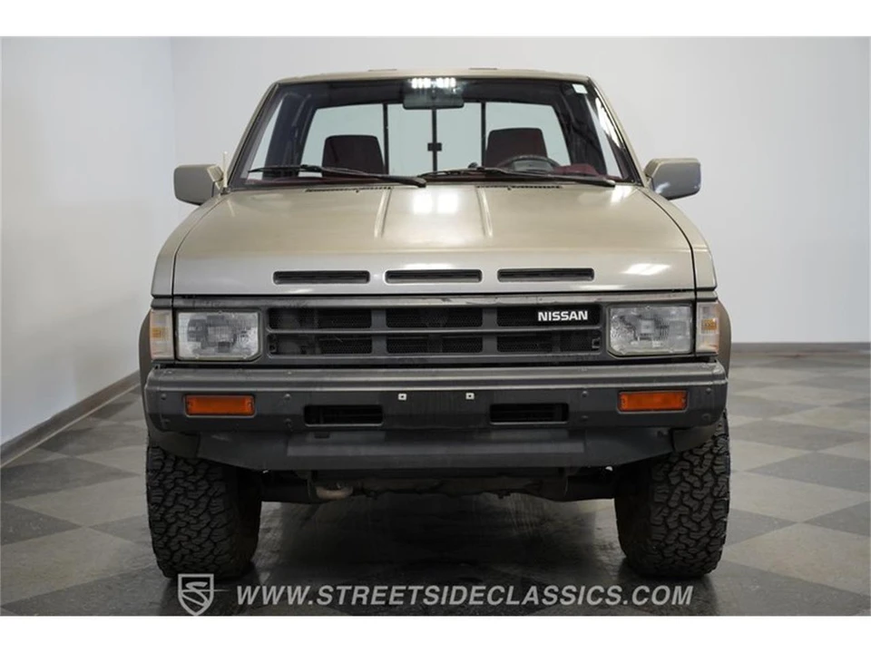 1989 Nissan Frontier - Image 18 of 31
