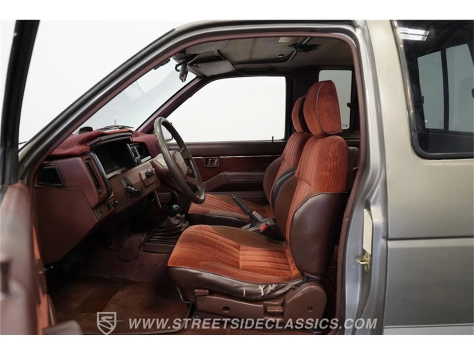 1989 Nissan Frontier - Image 3 of 31