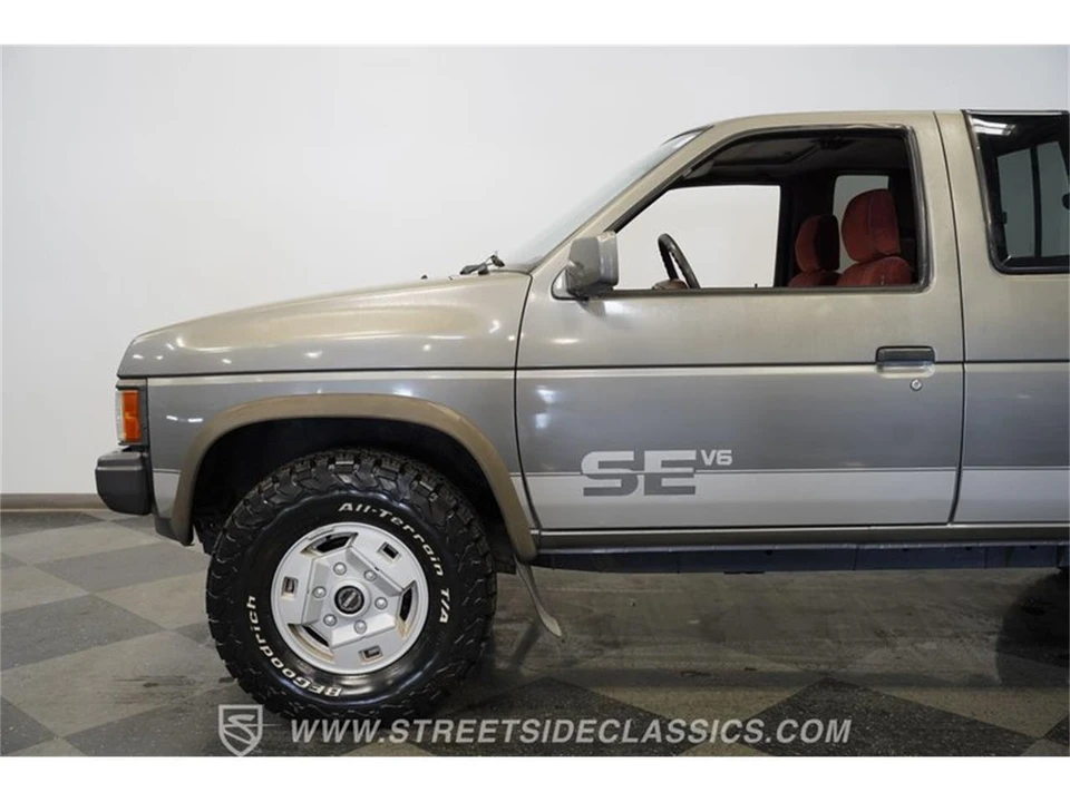 1989 Nissan Frontier - Image 24 of 31