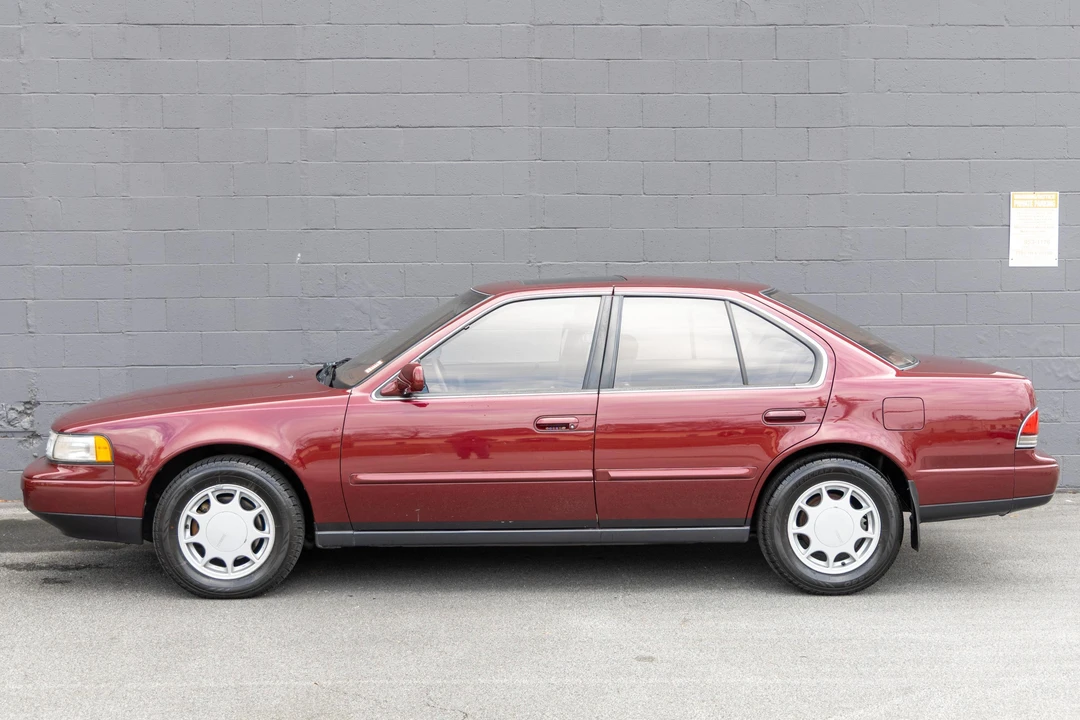 1989 Nissan Maxima 3rd Gen - Image 3 of 31