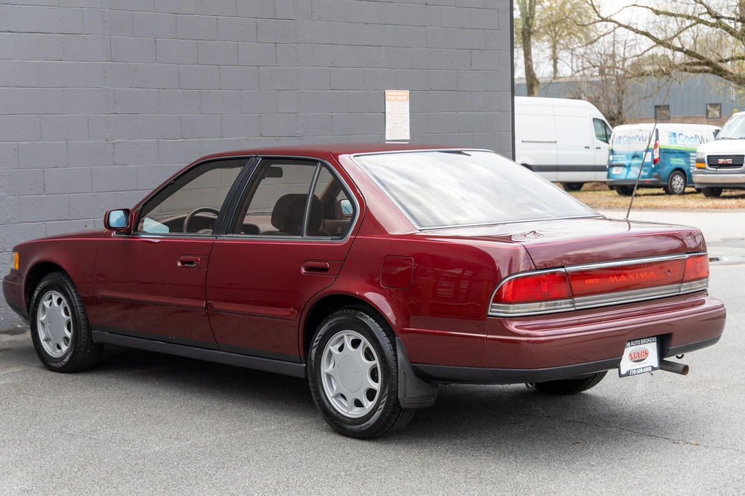 1989 Nissan Maxima 3rd Gen - Image 12 of 31