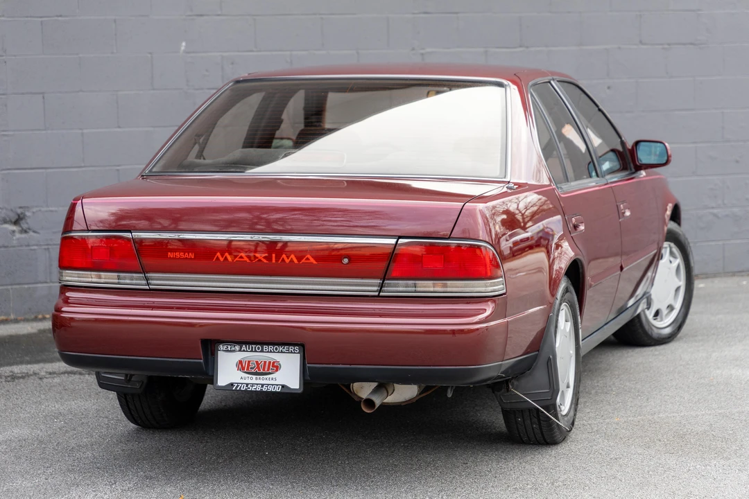 1989 Nissan Maxima 3rd Gen - Image 15 of 31