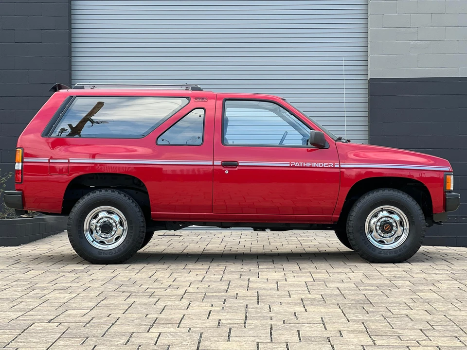 1989 Nissan Pathfinder 1st Gen - Image 9 of 31