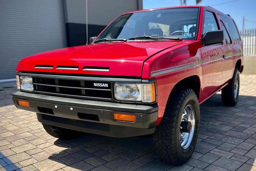 1989 Nissan Pathfinder 1st Gen - Image 2 of 31