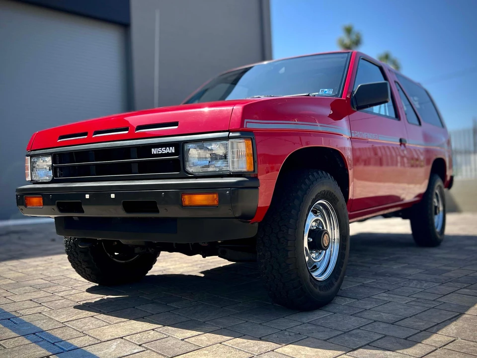 1989 Nissan Pathfinder 1st Gen - Image 7 of 31
