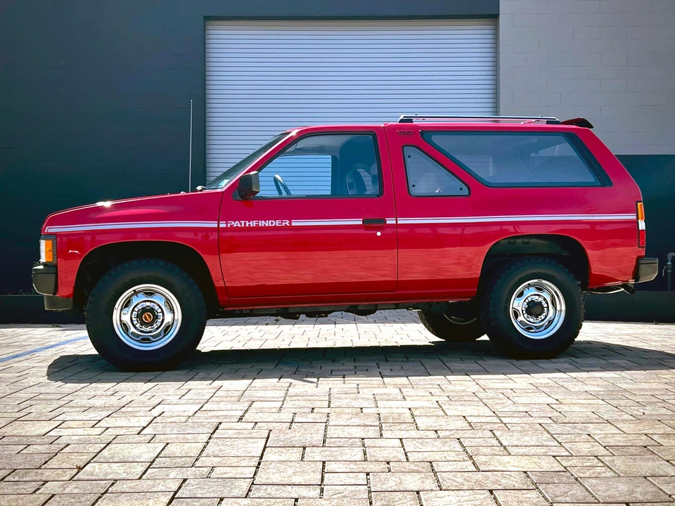 1989 Nissan Pathfinder 1st Gen - Image 8 of 31