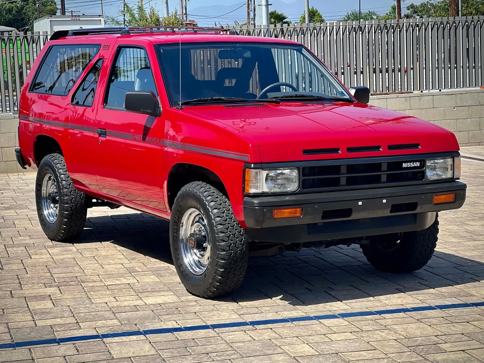 1989 Nissan Pathfinder 1st Gen - Image 11 of 31