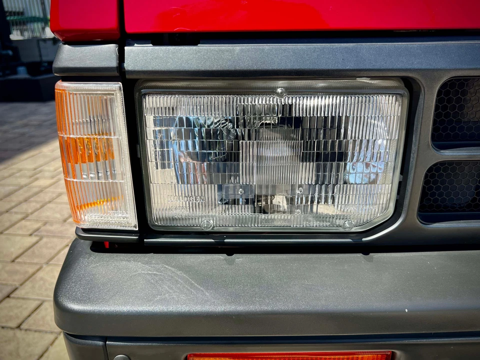 1989 Nissan Pathfinder 1st Gen - Image 13 of 31