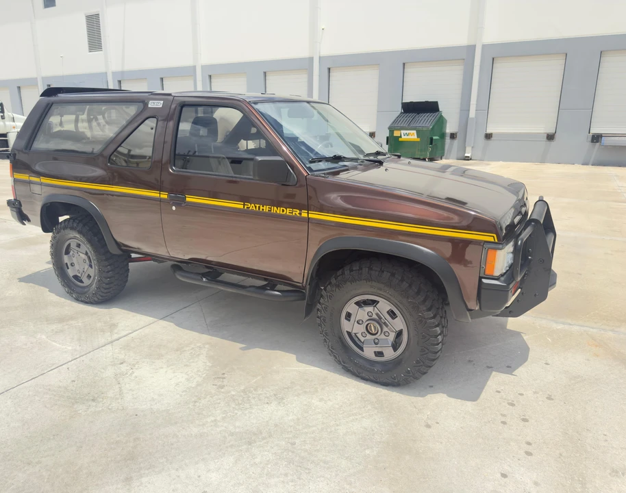 1989 Nissan Pathfinder 1st Gen - Image 28 of 31