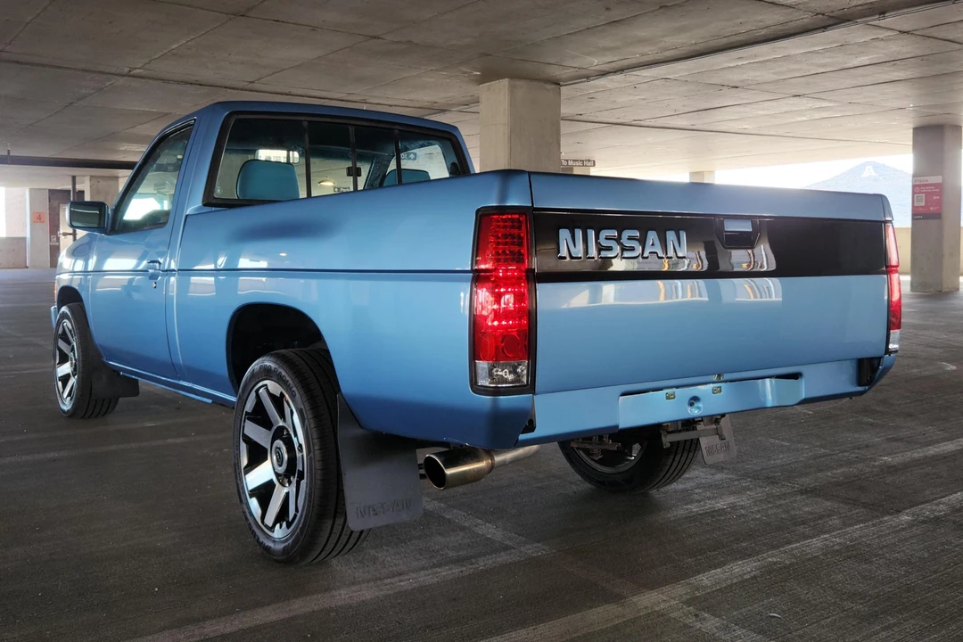 1989 Nissan - Image 4 of 31