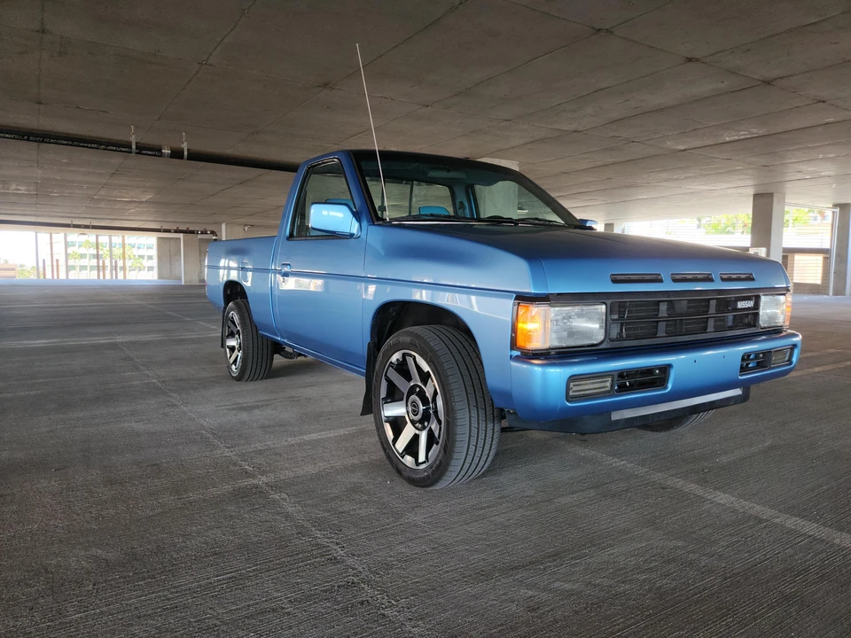 1989 Nissan - Image 8 of 31