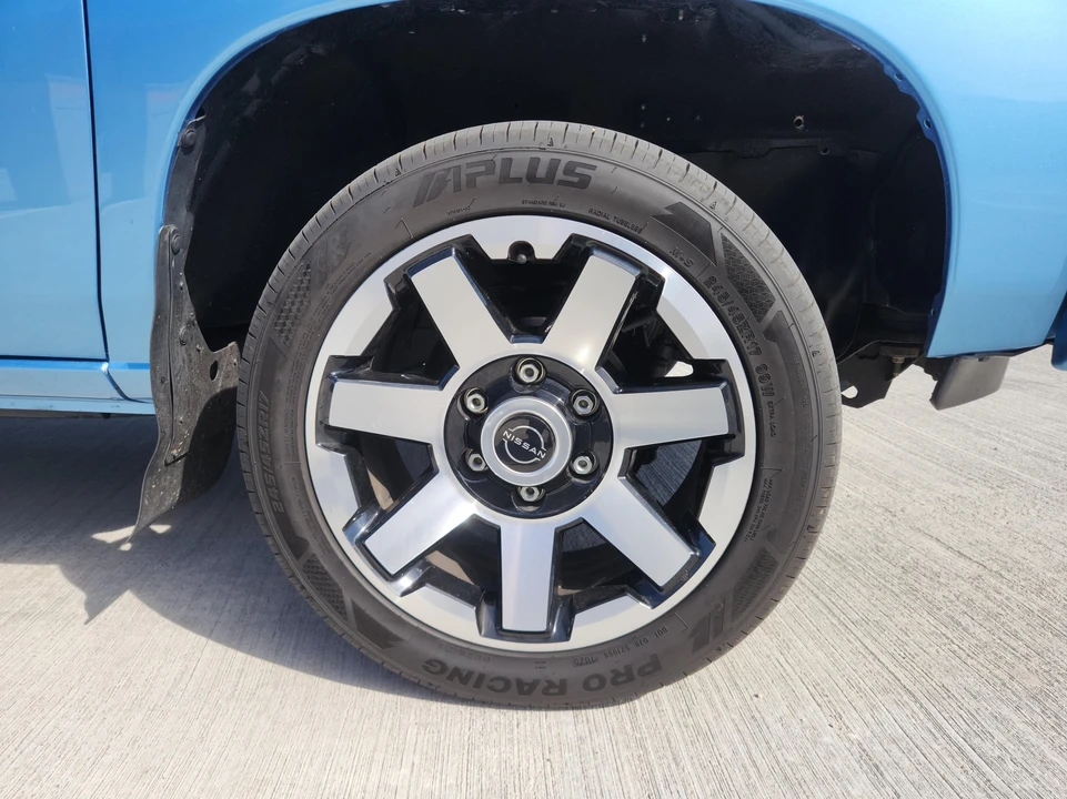 1989 Nissan - Image 13 of 31