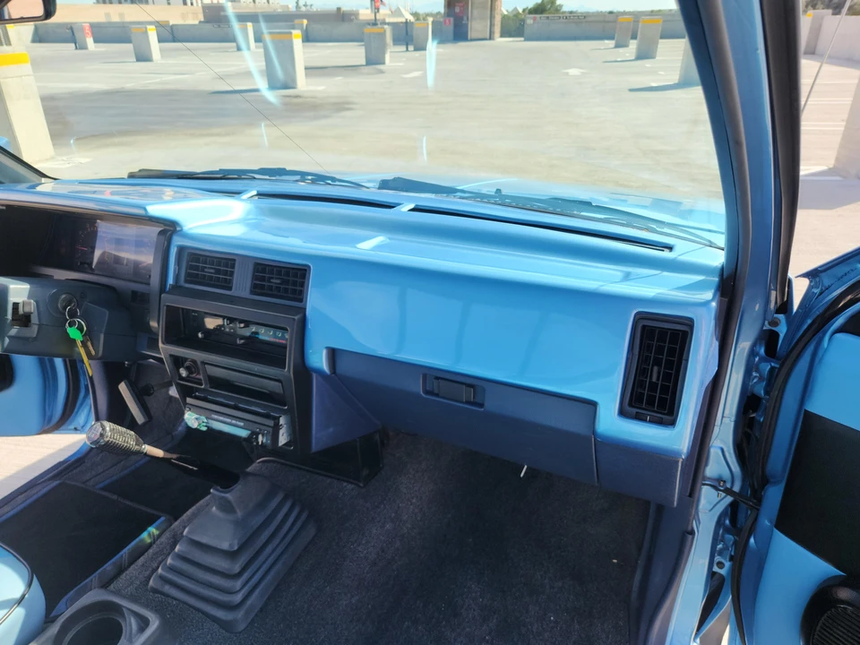 1989 Nissan - Image 27 of 31