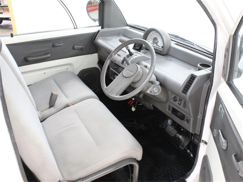 1989 Nissan S-Cargo - Image 9 of 31