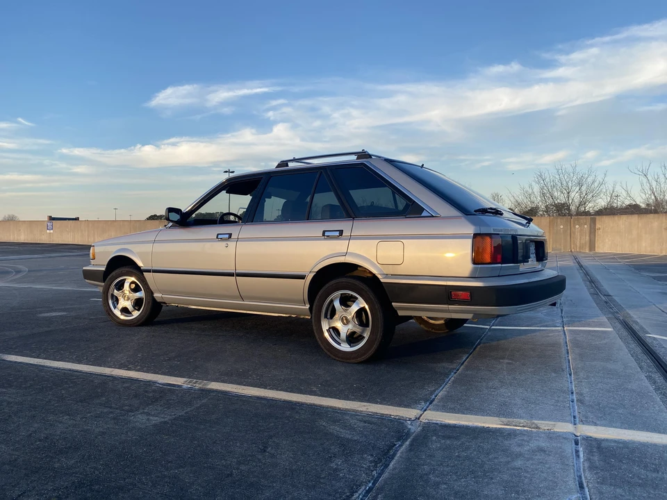 1989 Nissan Sentra 2nd Gen - Image 10 of 31