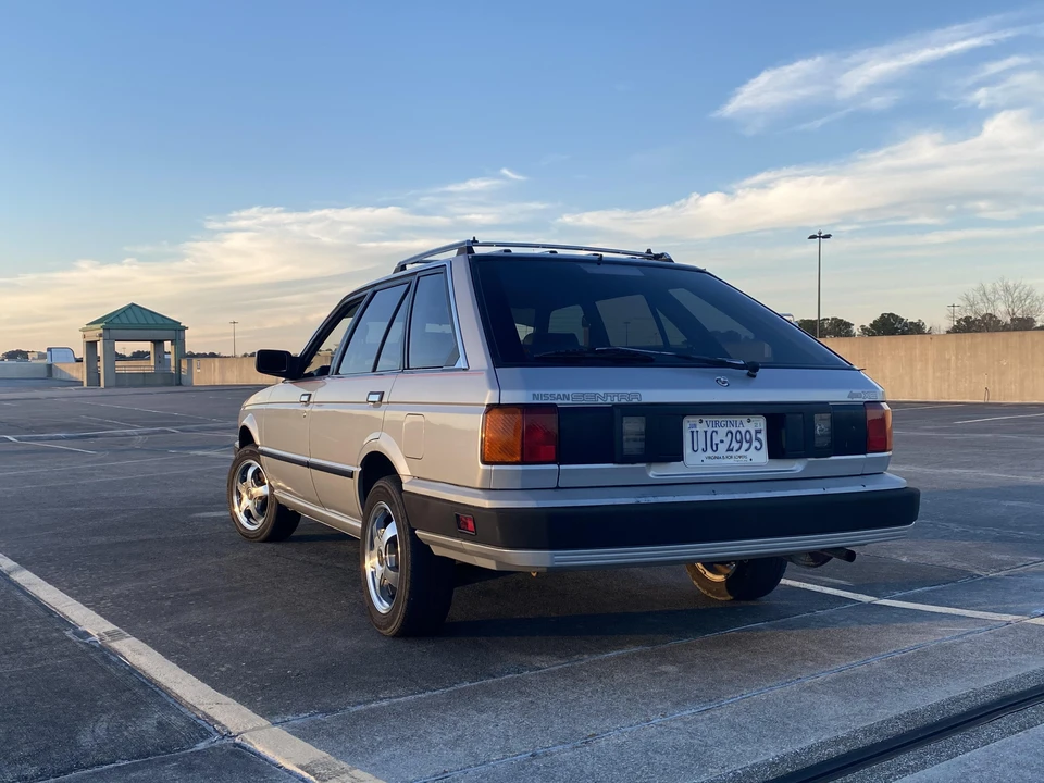 1989 Nissan Sentra 2nd Gen - Image 5 of 31