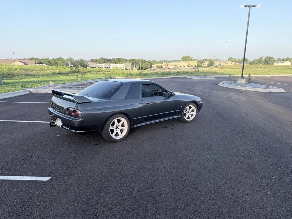 1989 Nissan R32 Skyline GT-R 8th Gen - Image 7 of 31
