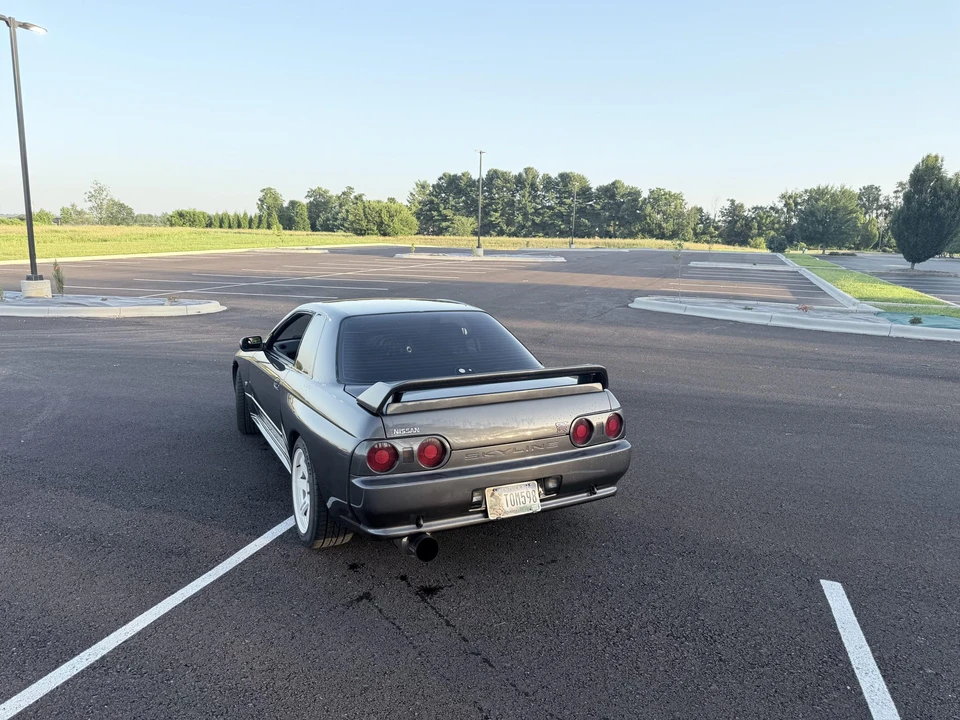 1989 Nissan R32 Skyline GT-R 8th Gen - Image 11 of 31