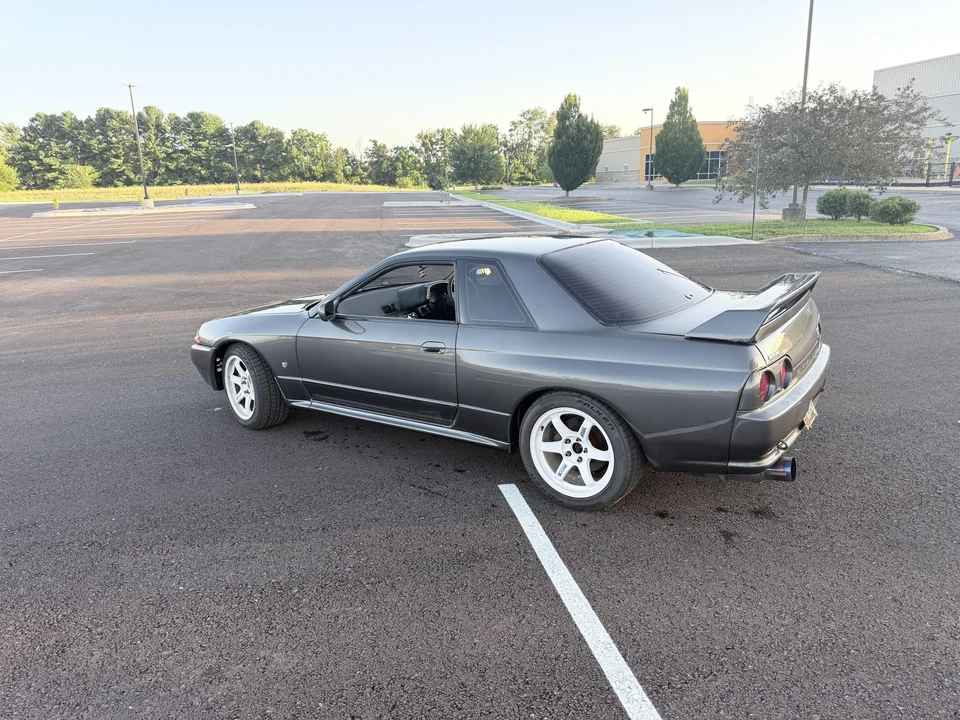 1989 Nissan R32 Skyline GT-R 8th Gen - Image 13 of 31