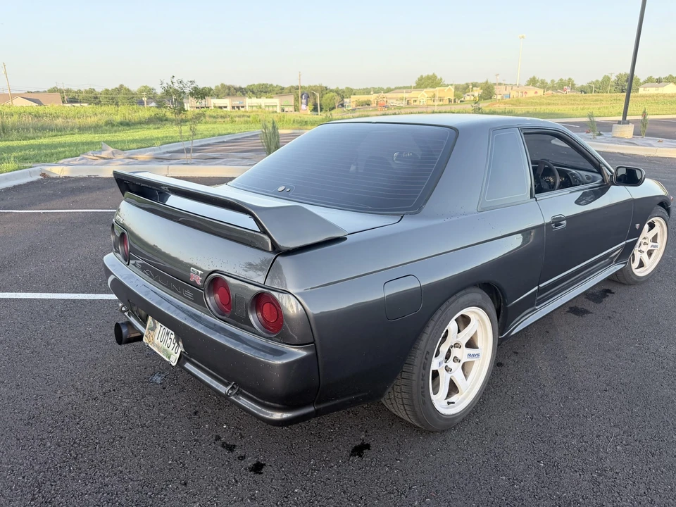1989 Nissan R32 Skyline GT-R 8th Gen - Image 9 of 31