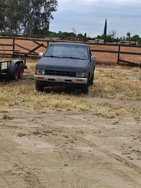 1989 Nissan Frontier - Image 2 of 2