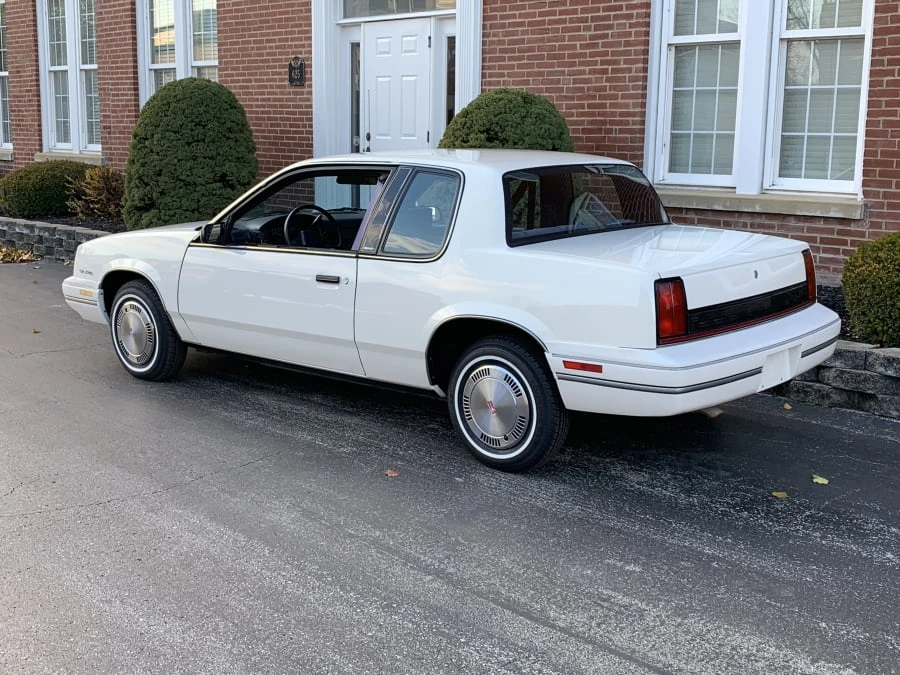 1989 Oldsmobile Calais - Image 3 of 7