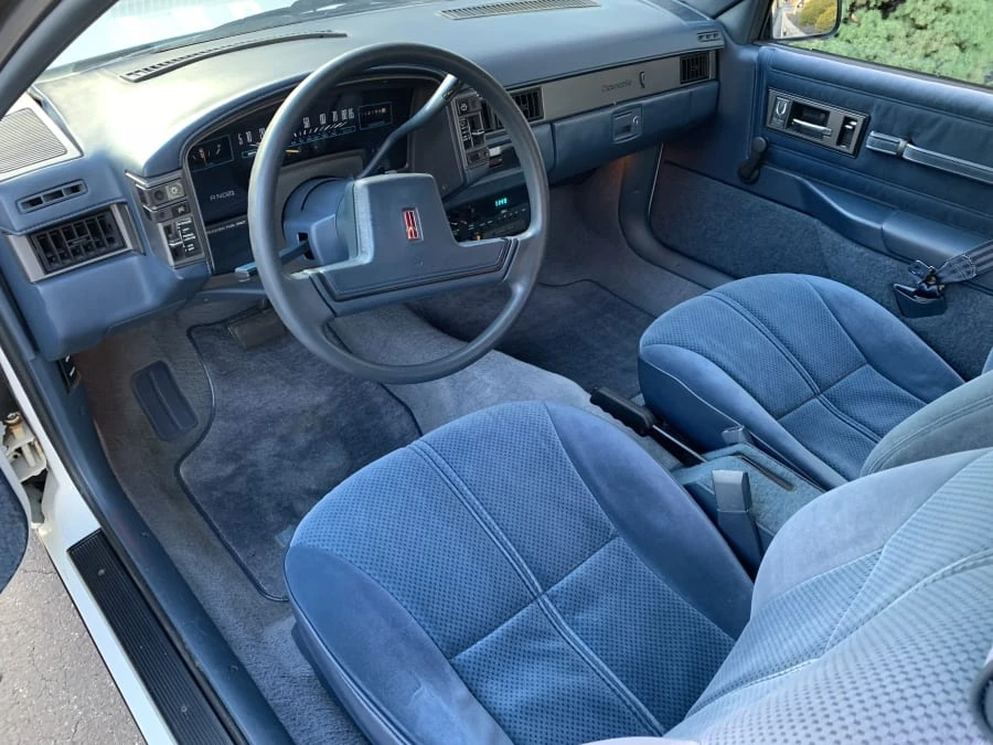 1989 Oldsmobile Calais - Image 4 of 7