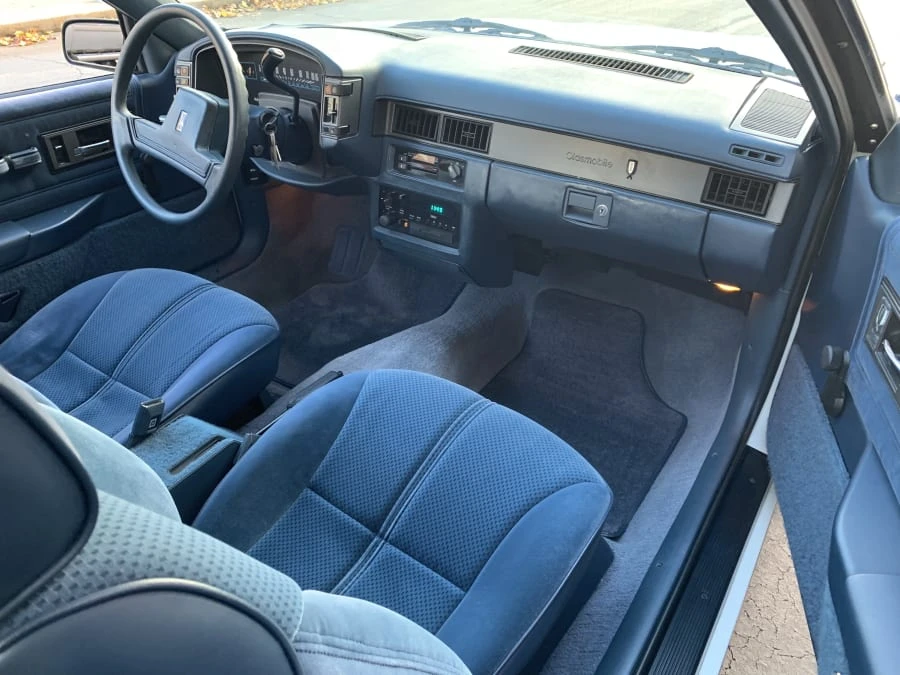 1989 Oldsmobile Calais - Image 5 of 7