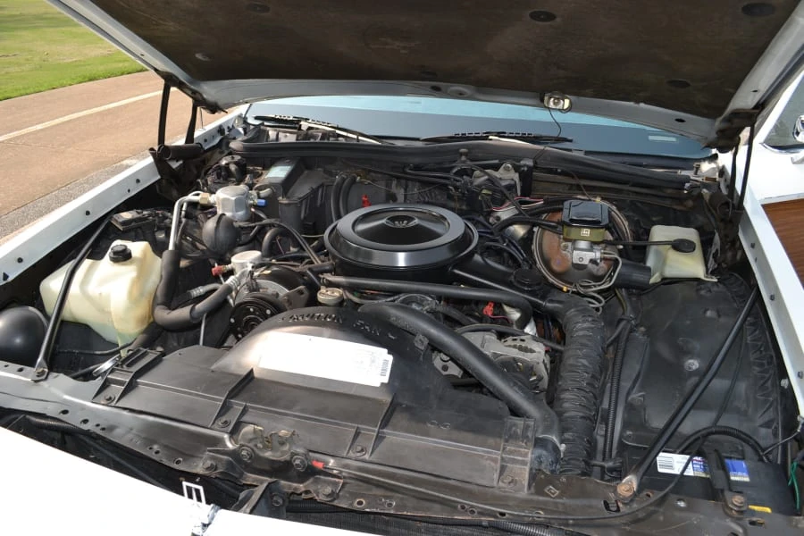 1989 Oldsmobile Custom Cruiser - Image 7 of 14