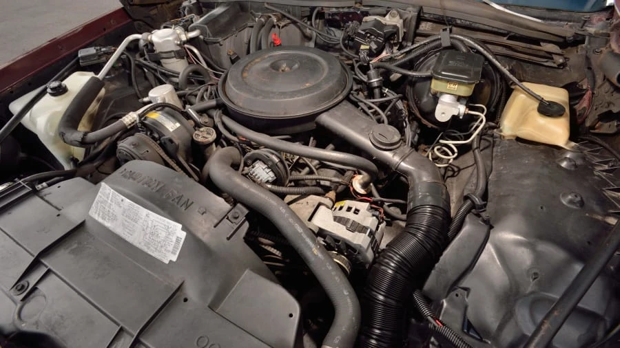 1989 Oldsmobile Custom Cruiser - Image 19 of 20