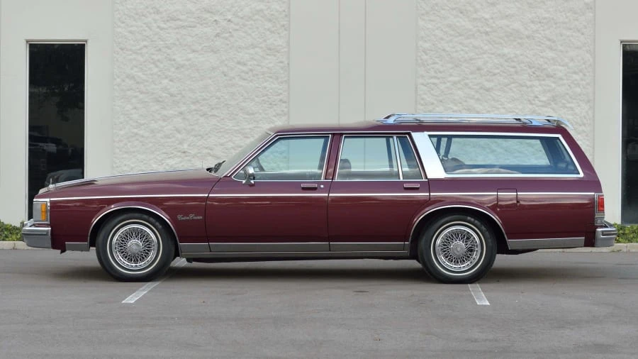 1989 Oldsmobile Custom Cruiser - Image 4 of 20