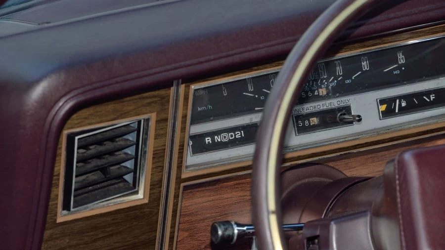 1989 Oldsmobile Custom Cruiser - Image 17 of 20